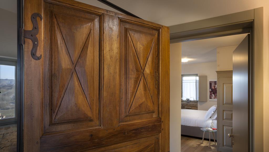 Borgese Camere E Suites Neive Bagian luar foto